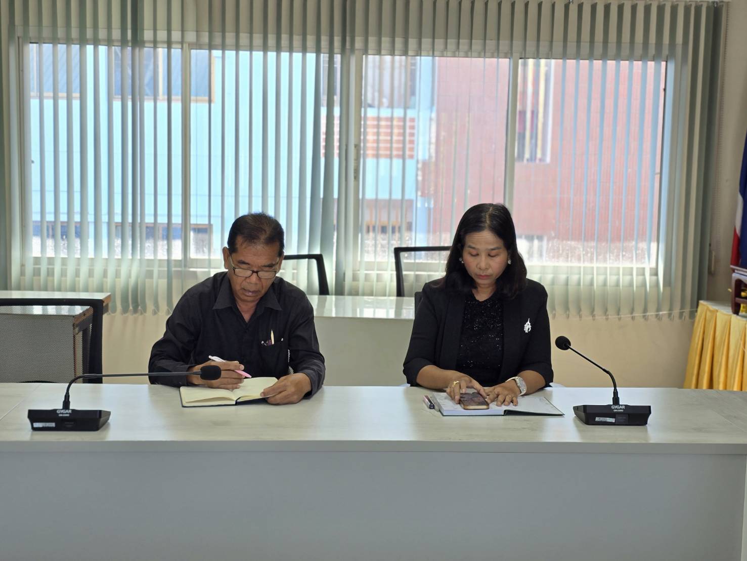 title - ปฏิรูปที่ดินจังหวัดเพชรบุรี ประชุมช้าราชการและเจ้าหน้าที่ ส.ป.ก.เพชรบุรี